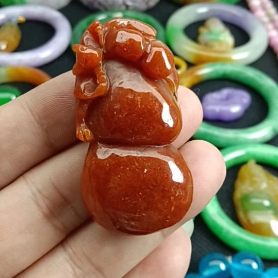 翡翠未镶嵌挂件翡翠