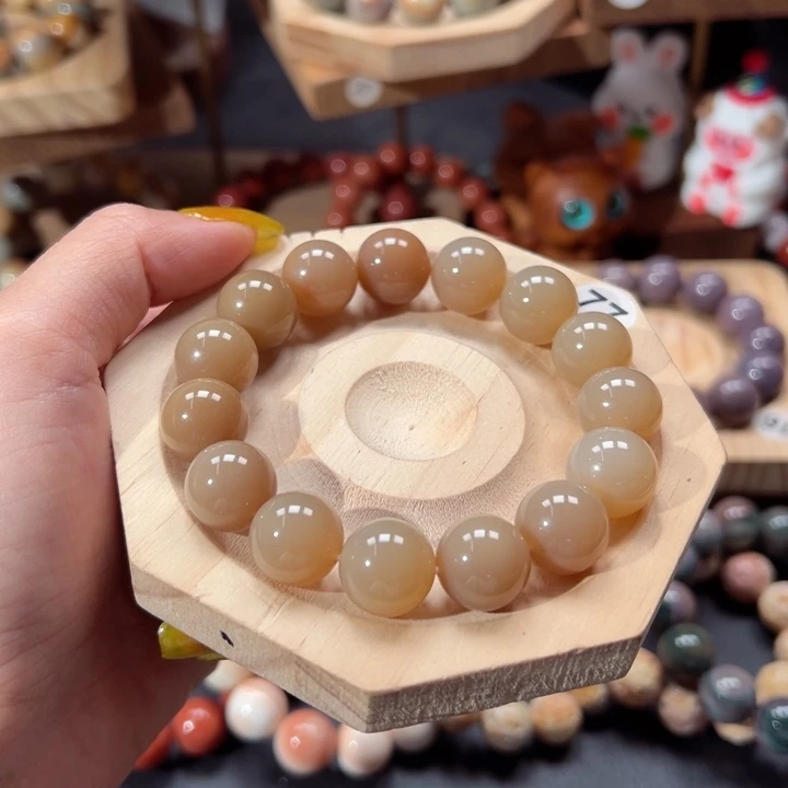 秋***甜石英质玉手链未镶嵌106