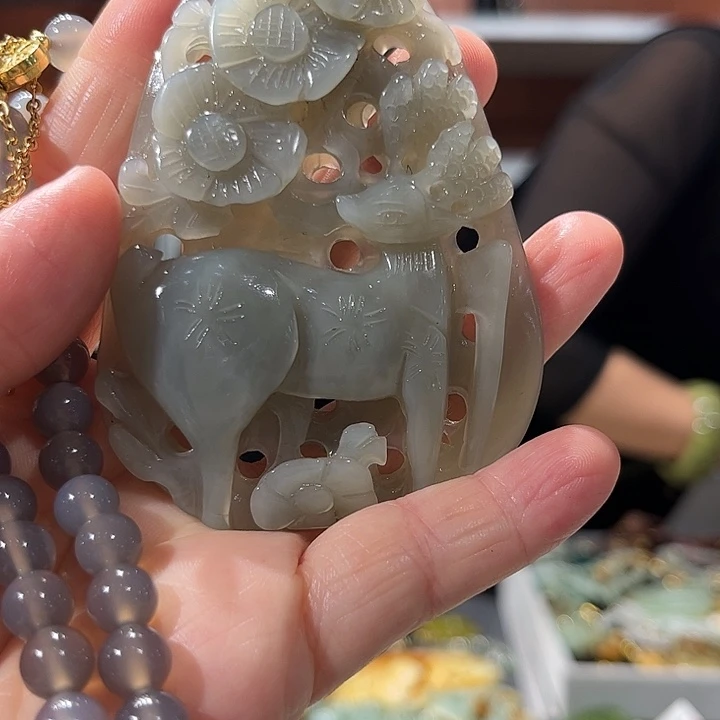 岫玉未镶嵌毛衣链