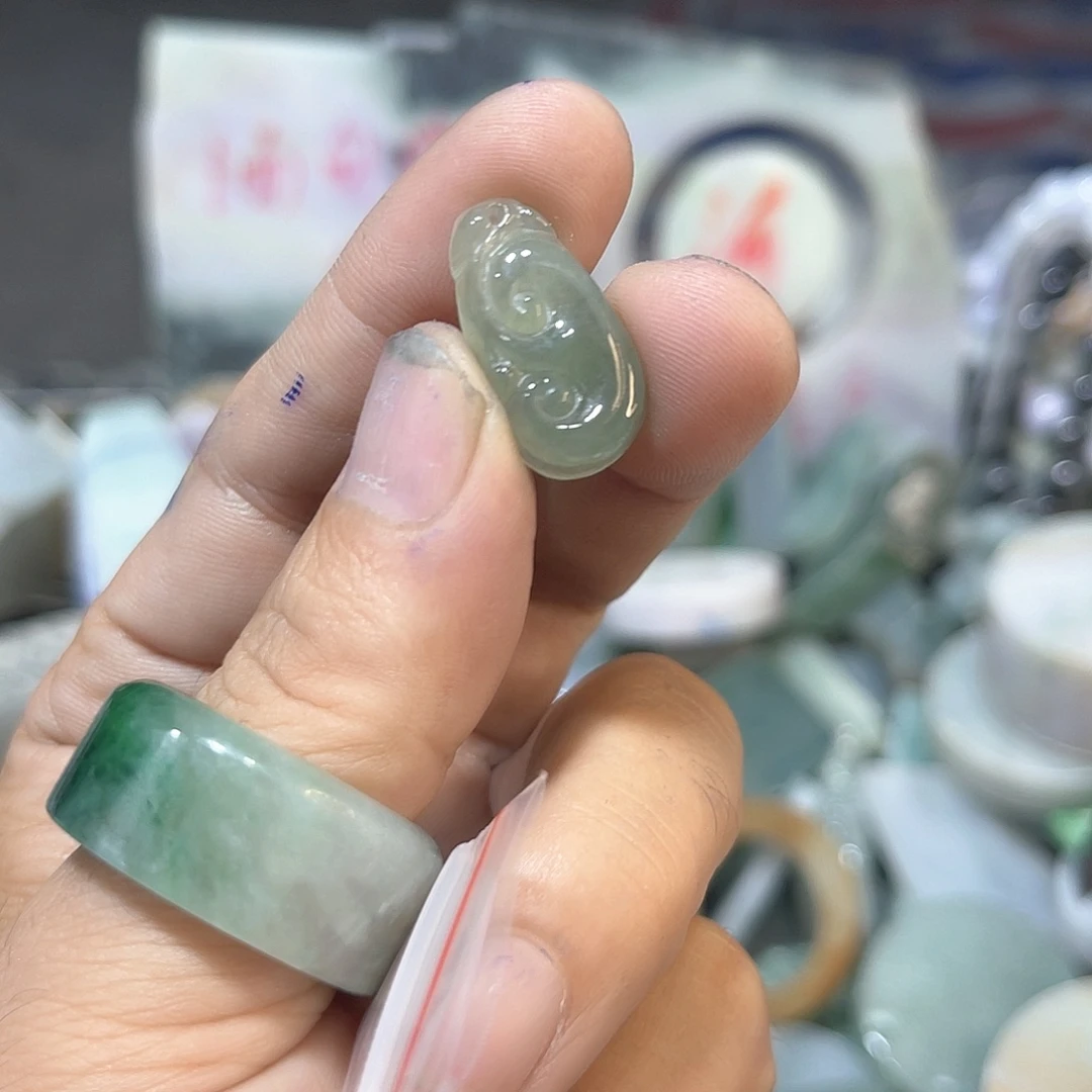 未镶嵌挂件翡翠汪***屁翡翠天然翡翠天然翡翠
