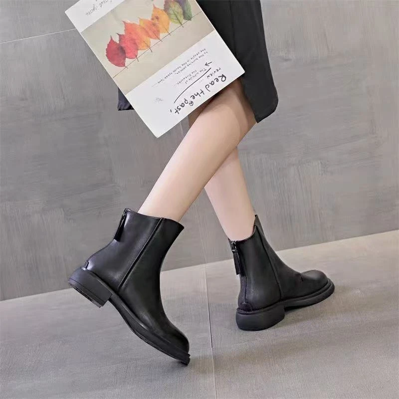 【宠粉福利】软皮复古加绒女休闲低跟短筒时尚百搭舒适马丁靴G