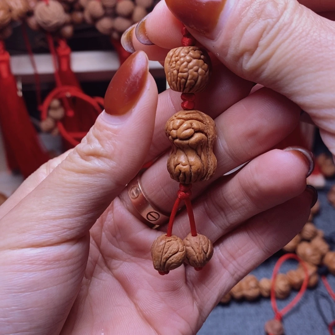 桃核吊坠龙纹桃枭