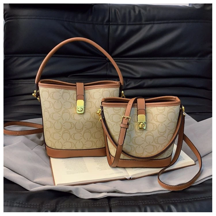 高级感洋气水桶包女2025新款流行大容量百搭斜挎包简约单肩腋下包