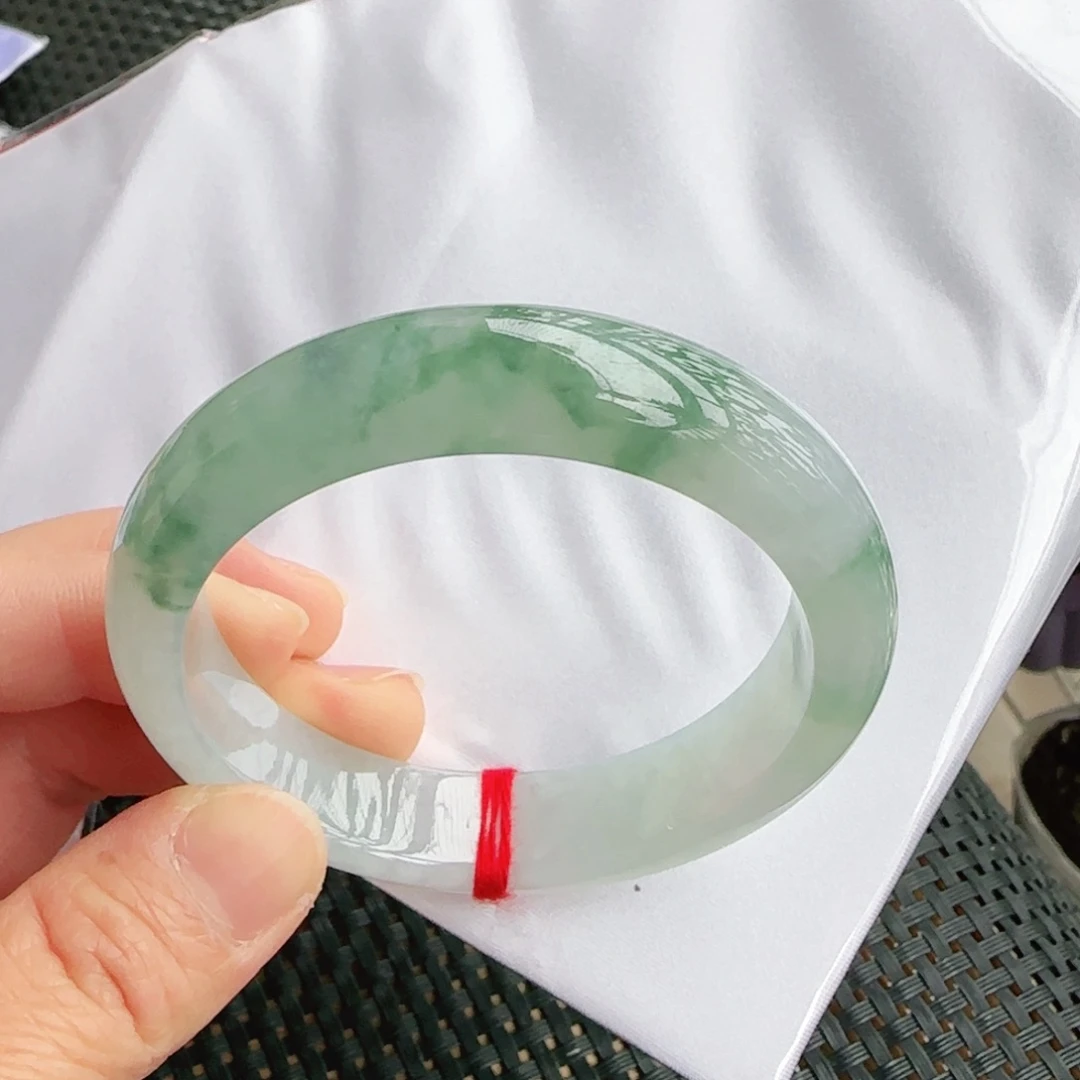 翡翠手镯未镶嵌53.9正圈手镯