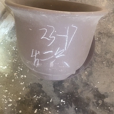 紫砂中国宜兴紫砂花盆，