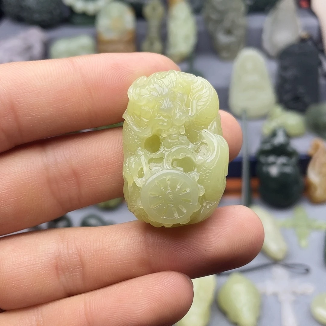 和田玉未镶嵌挂件