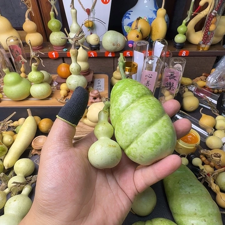 *****葫芦两个八宝和面包