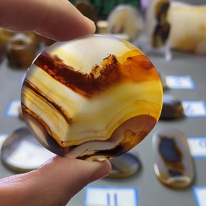 玛瑙/玉髓未镶嵌珠宝半成品59