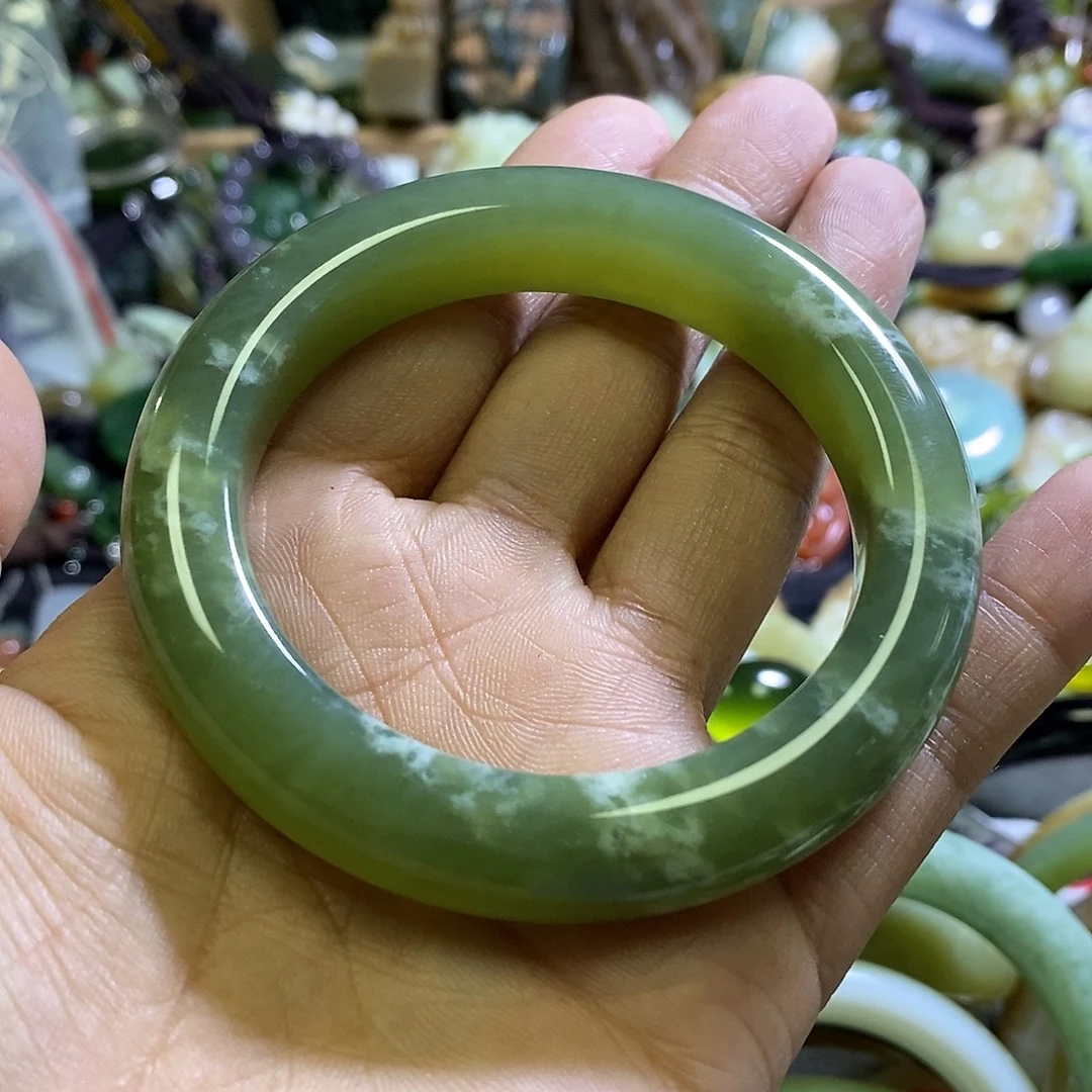 未镶嵌岫玉手镯55口径