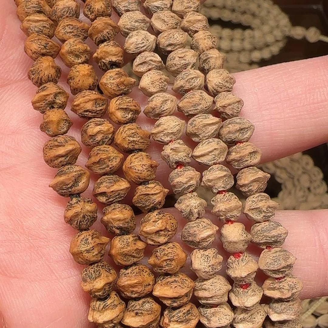 柏香籽/百香籽吊坠半*。