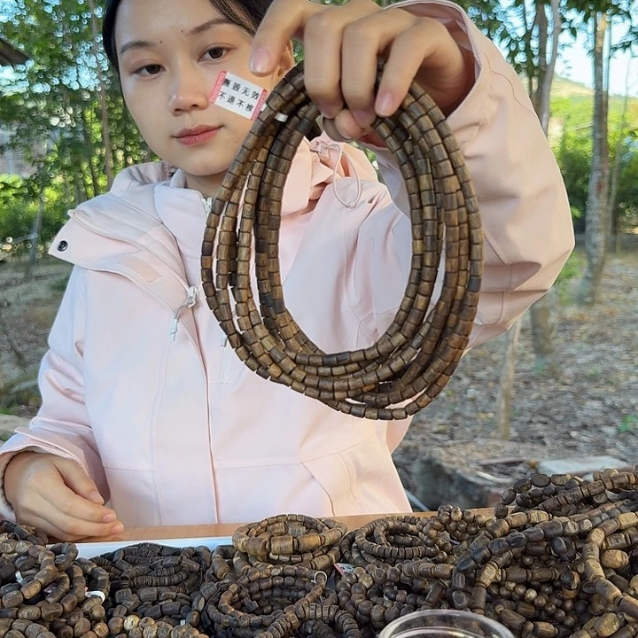 沉香沉香碎屑海南老白棋规整桶珠四圈15克+