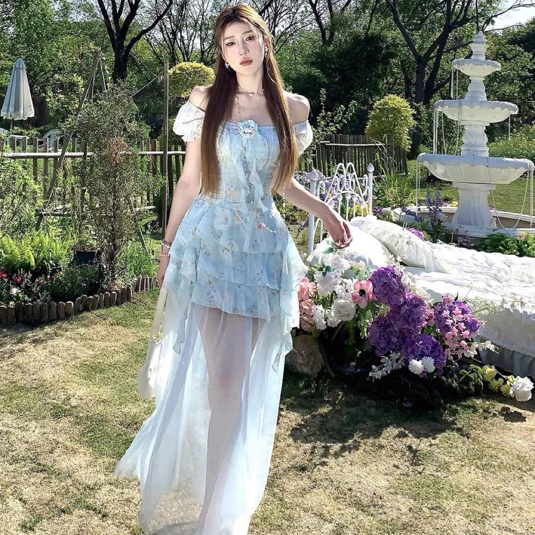 一字肩碎花连衣裙高级感网纱拼接夏季新款温柔风露肩显瘦设计感裙