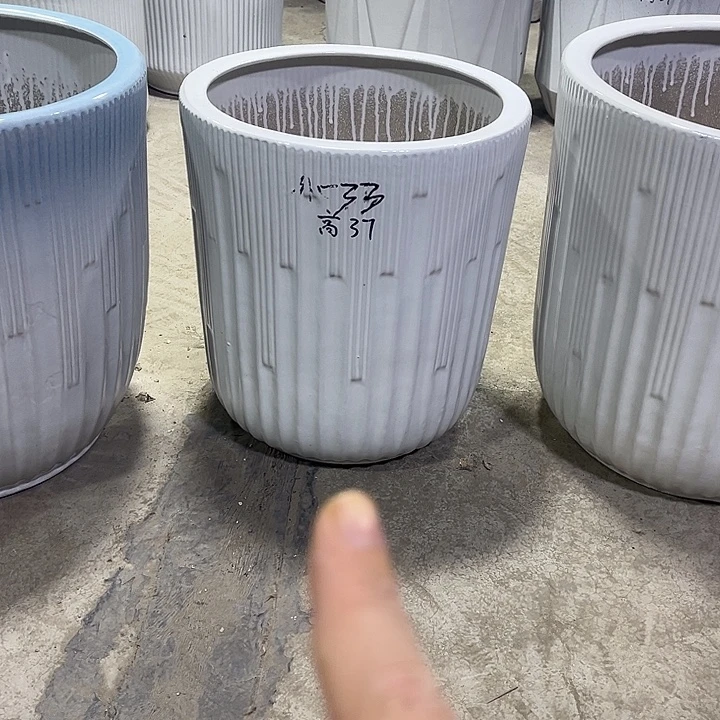 陶瓷大花盆大号一个