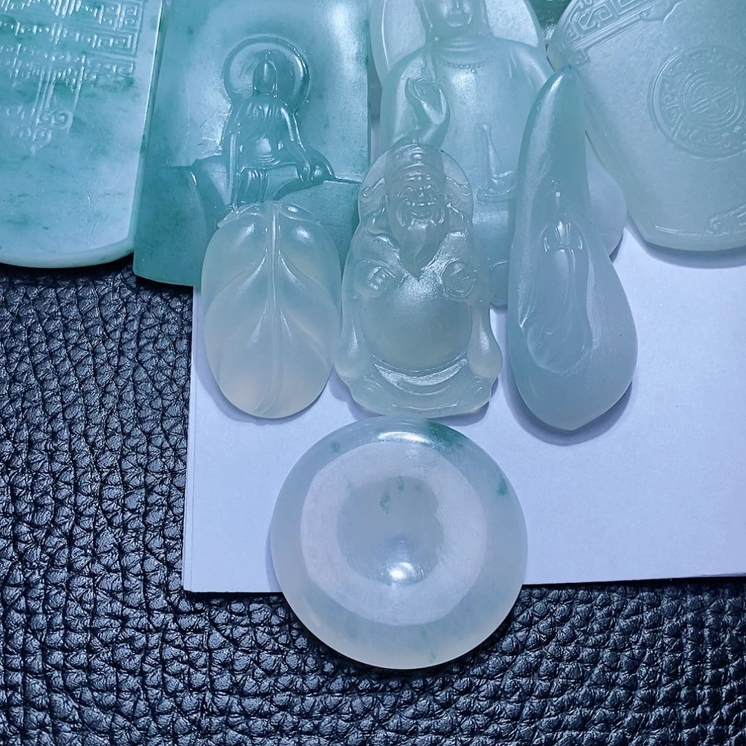 定制翡翠未镶嵌毛货付款后确认抛光