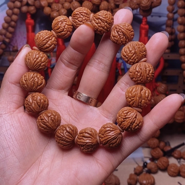 吊坠桃核龙纹桃枭