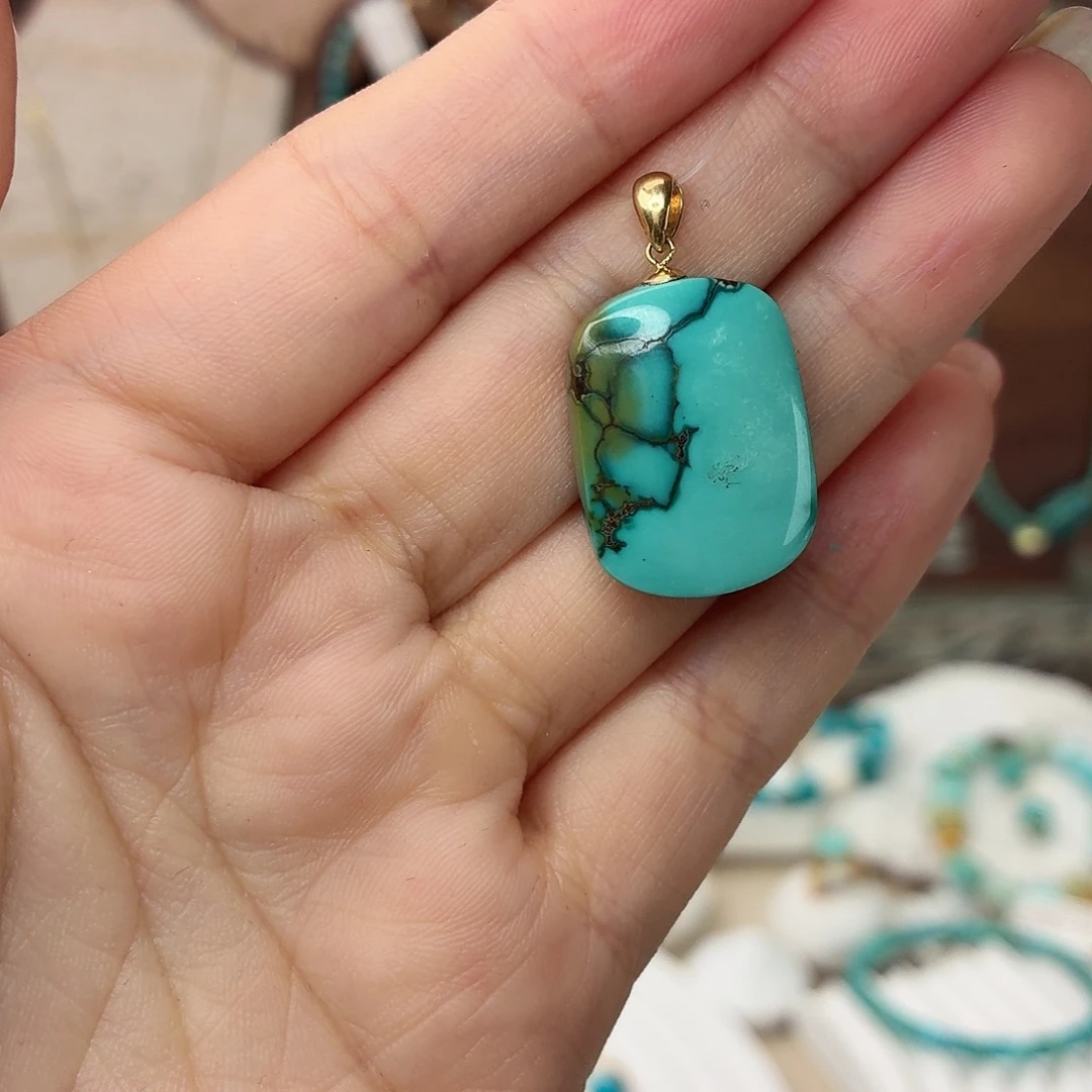 绿松石18K金镶嵌颈饰