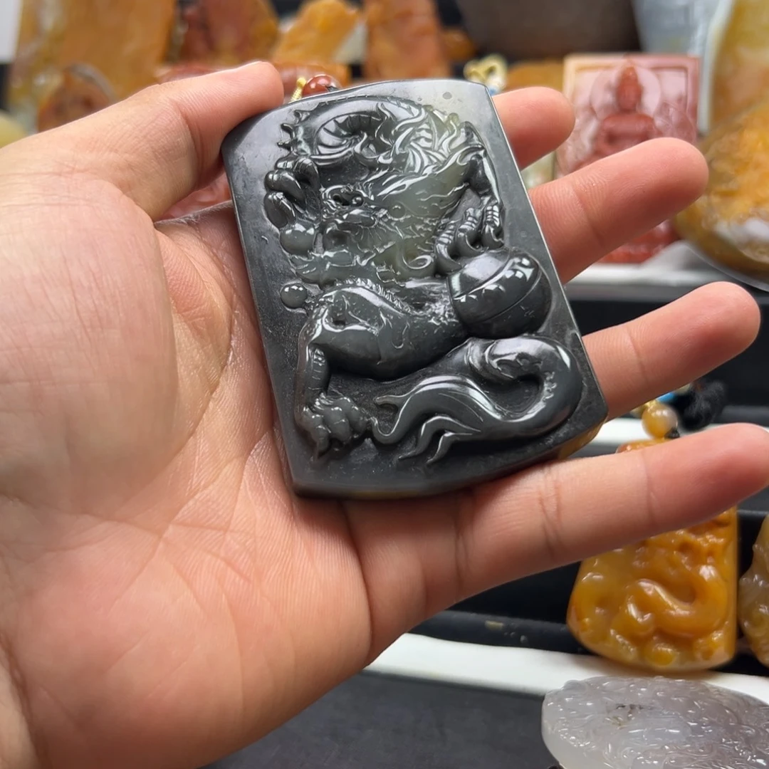 石英质玉（黄龙玉）未镶嵌黄龙玉