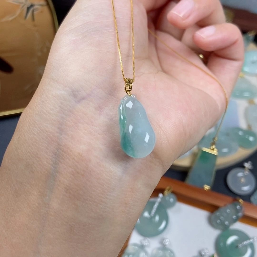 翡翠未镶嵌吊坠(不含链)翡翠