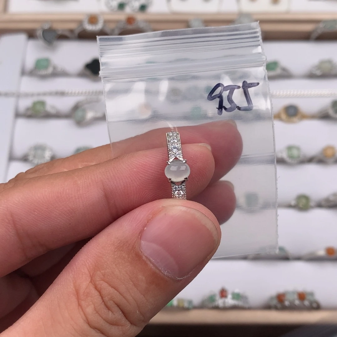 翡翠未镶嵌戒指955