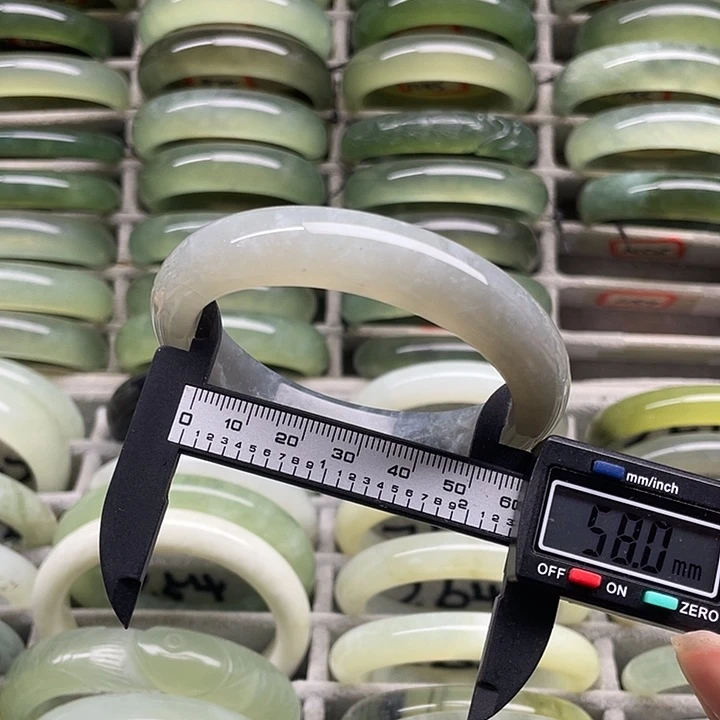 未镶嵌蛇纹石玉手镯279