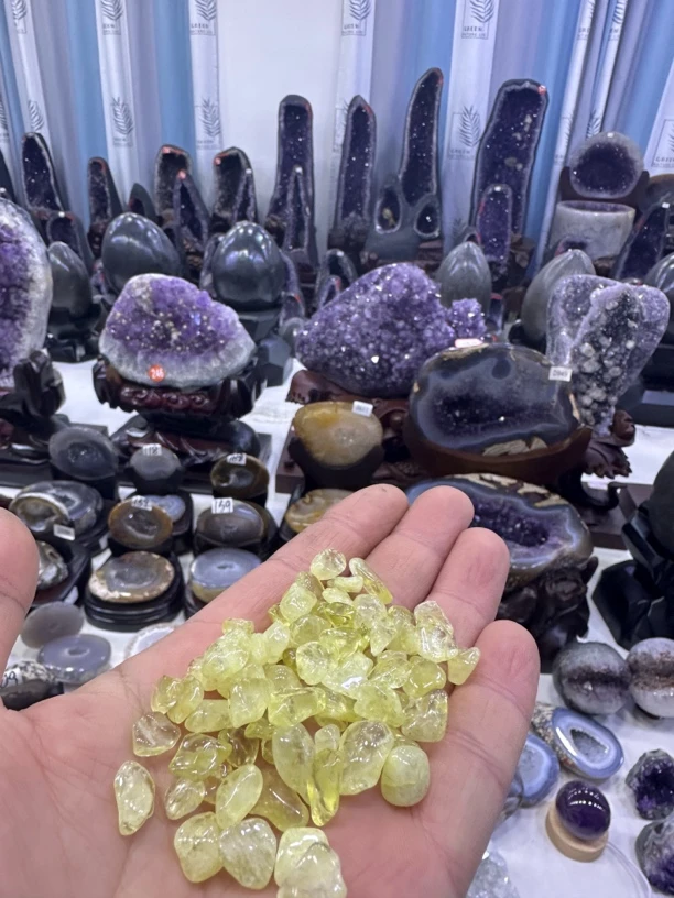 水晶天然恐龙蛋紫晶洞碎石10克