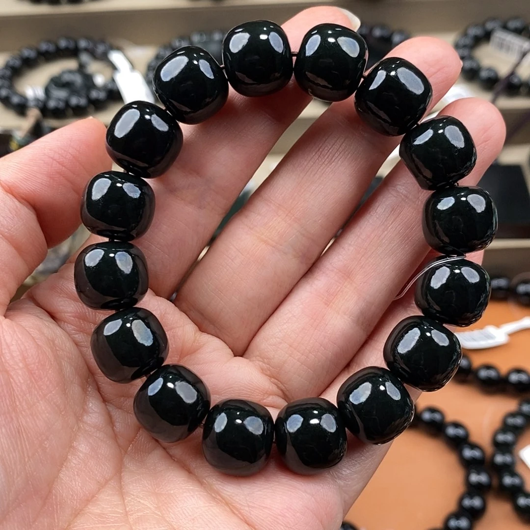 和田玉未镶嵌手串