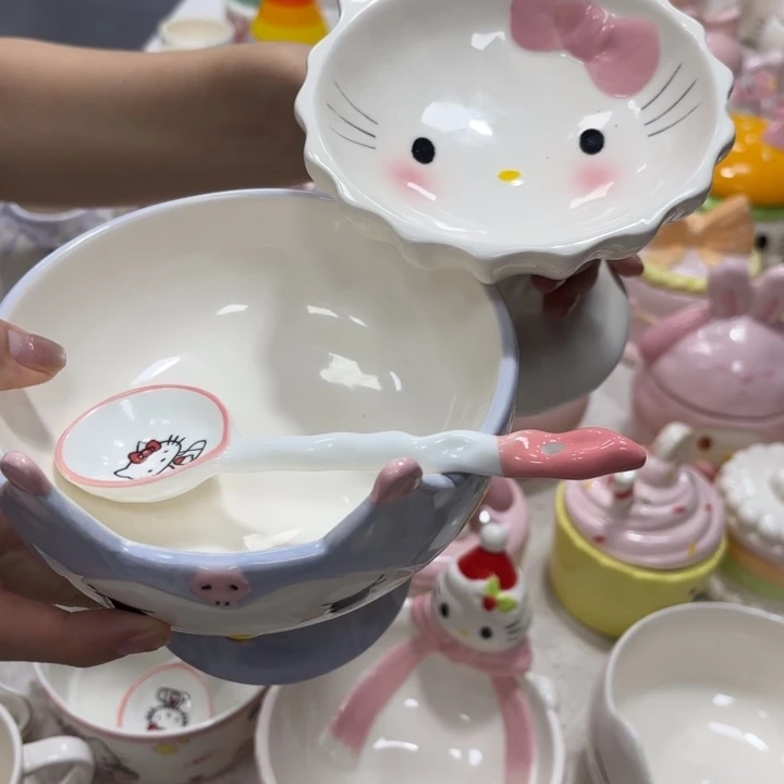 紫砂在干嘛呀亲爱呢