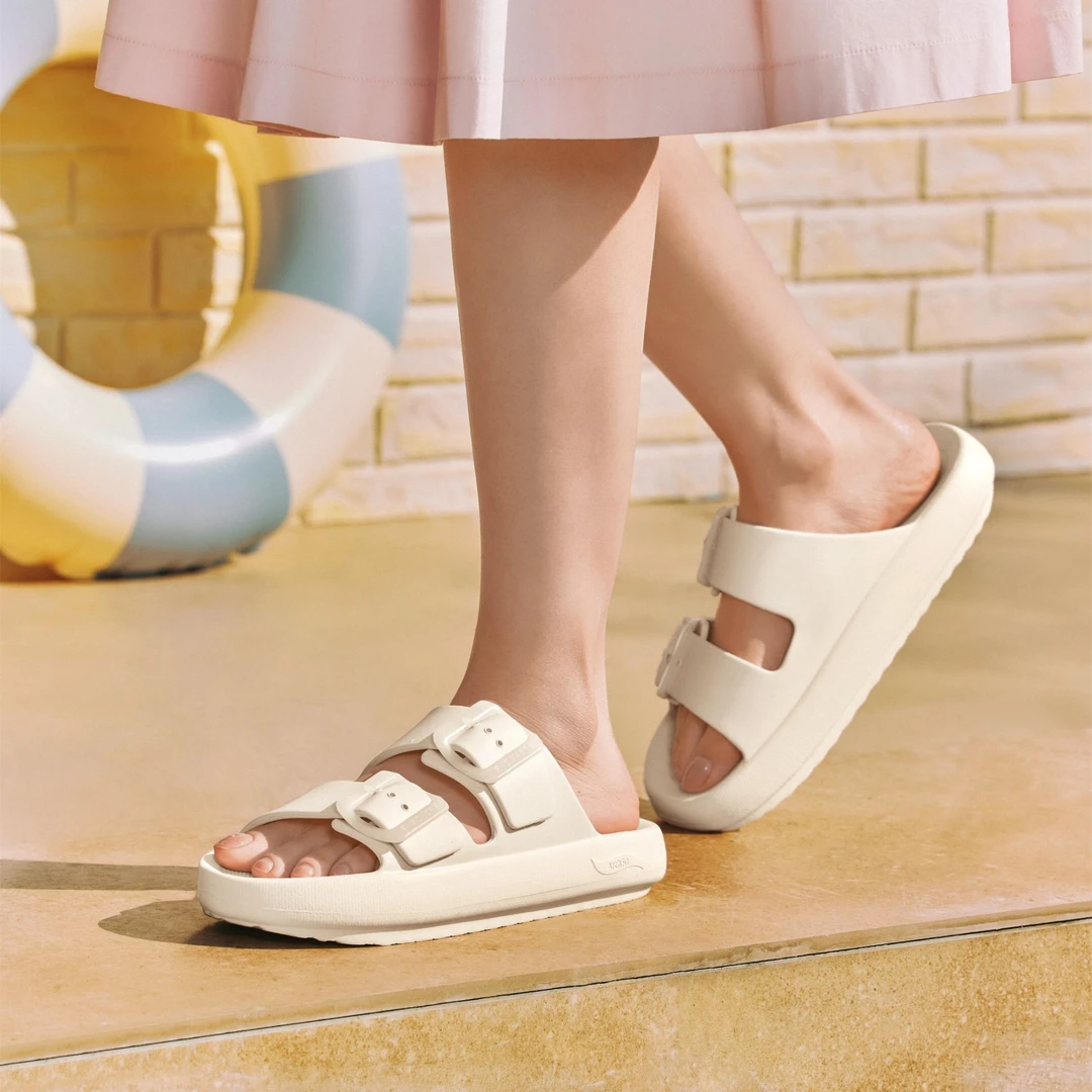 【泡芙勃肯鞋】斯凯奇夏季休闲凉拖踩屎感软底耐磨外穿拖鞋111645