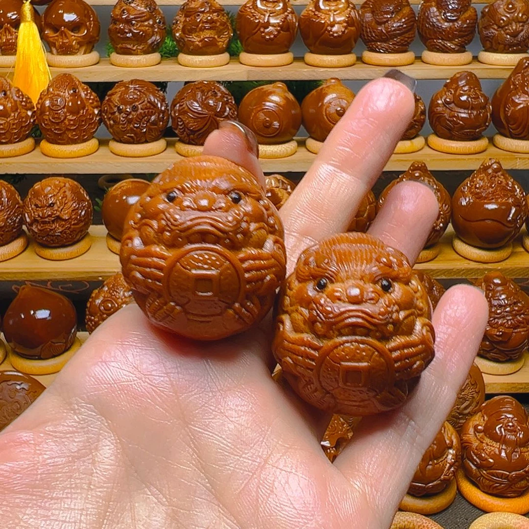 钢***撑手串/手链橄榄核皮球一对