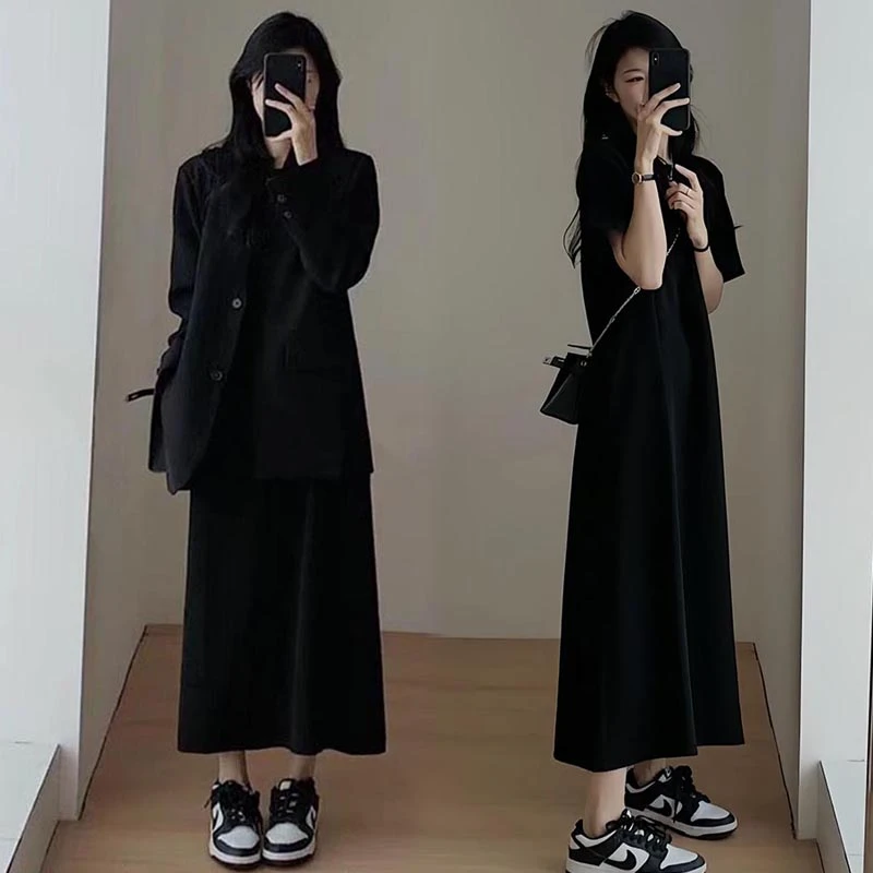 大码女装2025新款法式赫本风短袖连衣裙夏季时尚宽松显瘦小黑裙