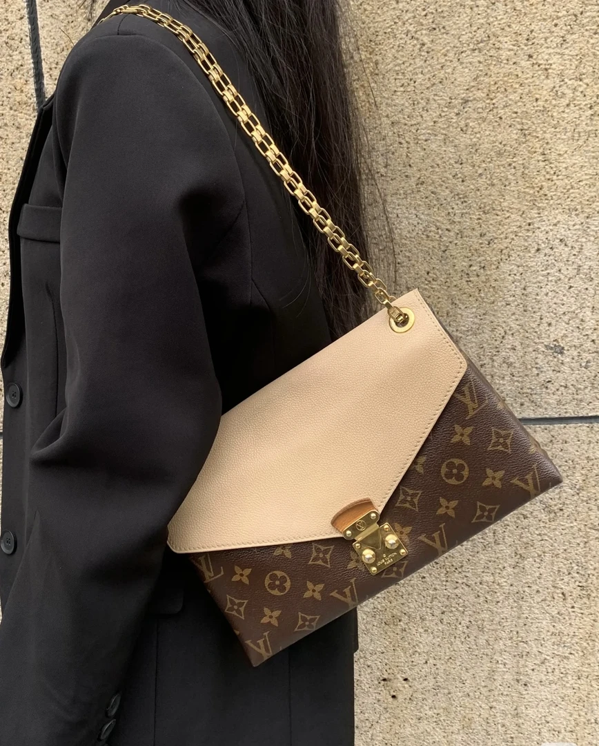 95新 LouisVuitton/路易威登 Lv Pallas老花拼色信封传奇链条包