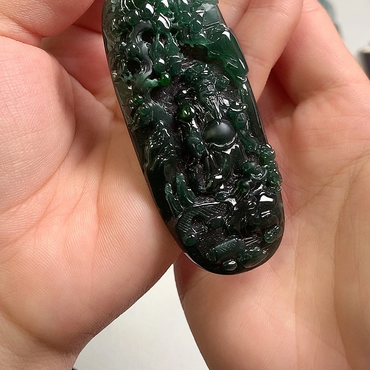 翡翠未镶嵌颈饰翡翠