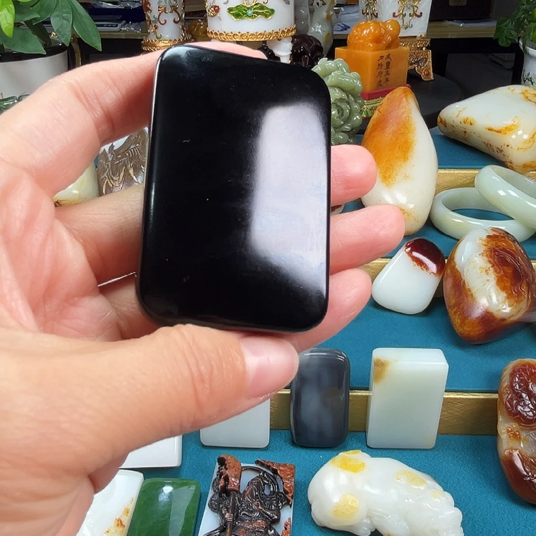 凡门玉府 精品和田玉年包牌