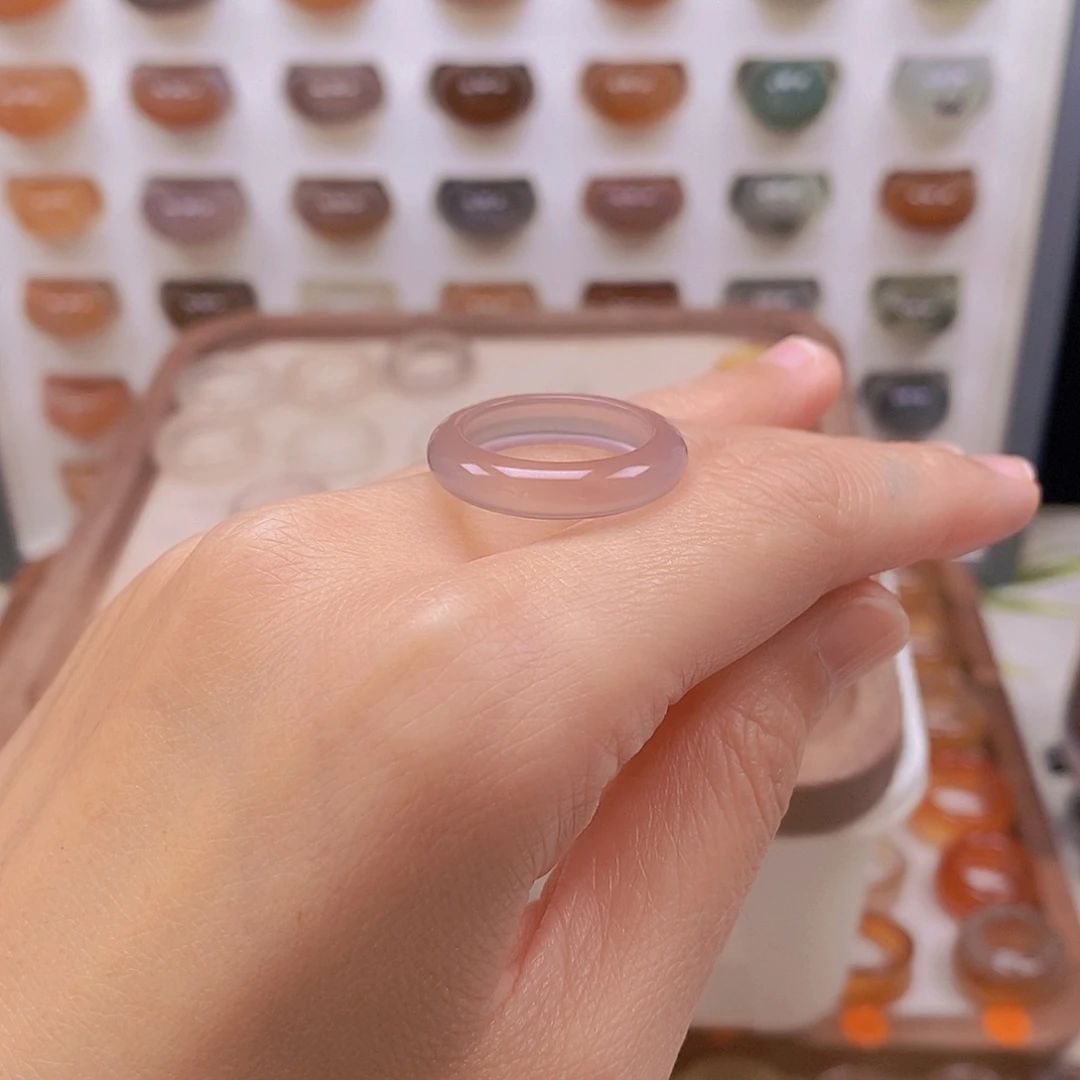 豆***包玛瑙/玉髓未镶嵌戒指港16