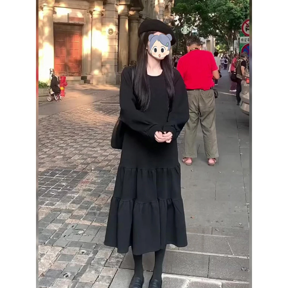 大码黑色连衣裙女2025秋季新款胖mm小众设计感长款裙子遮肉过膝裙