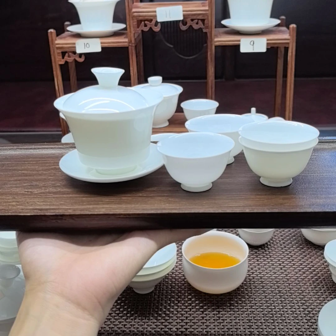 110毫升马蹄盖碗+4个高脚杯