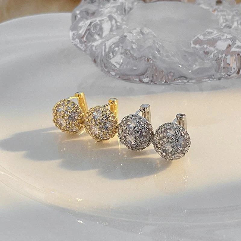 铜合金锆石耳饰 新款时尚耳圈耳环圆形金属个性高级了冷淡风锆石