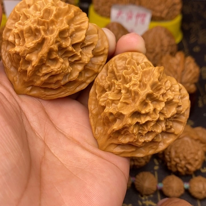 文玩核桃把件帝王
