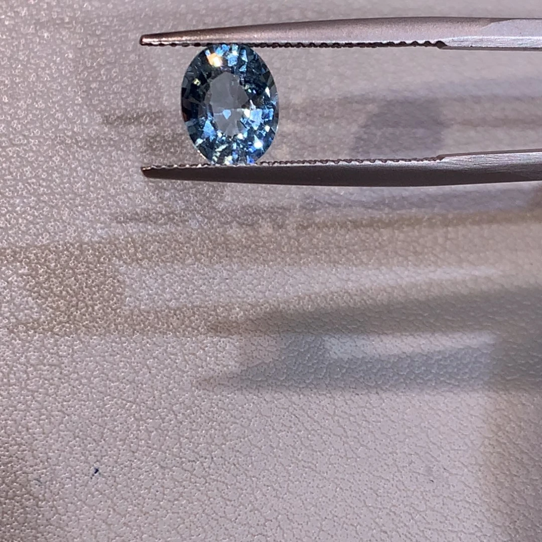 海蓝宝石裸石1.68克拉