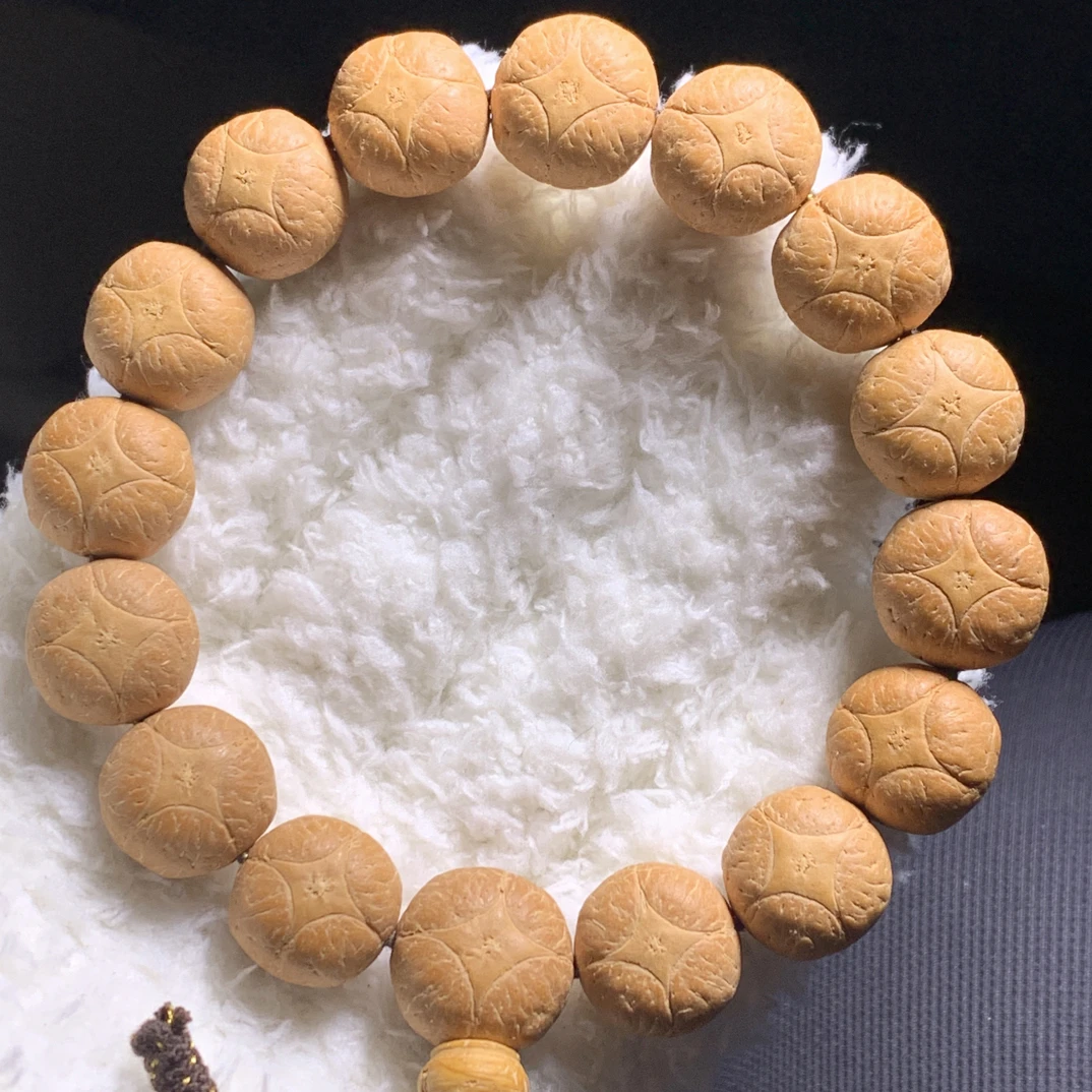 17.5mm左右毕业级尼泊尔麒麟眼菩提，黄皮油籽，一物一图