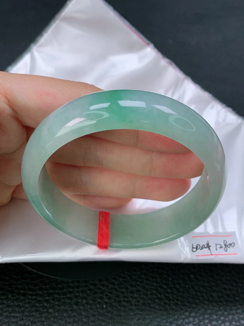 60轮胎正圈天然缅甸A货糯冰飘绿花翡翠手镯