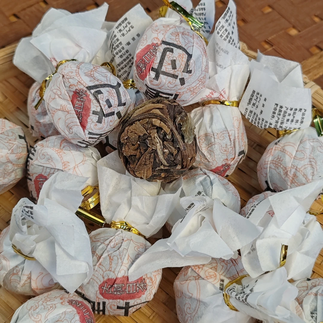 1号2023年懂过白茶龙珠春茶中大树混采生茶30颗8-25