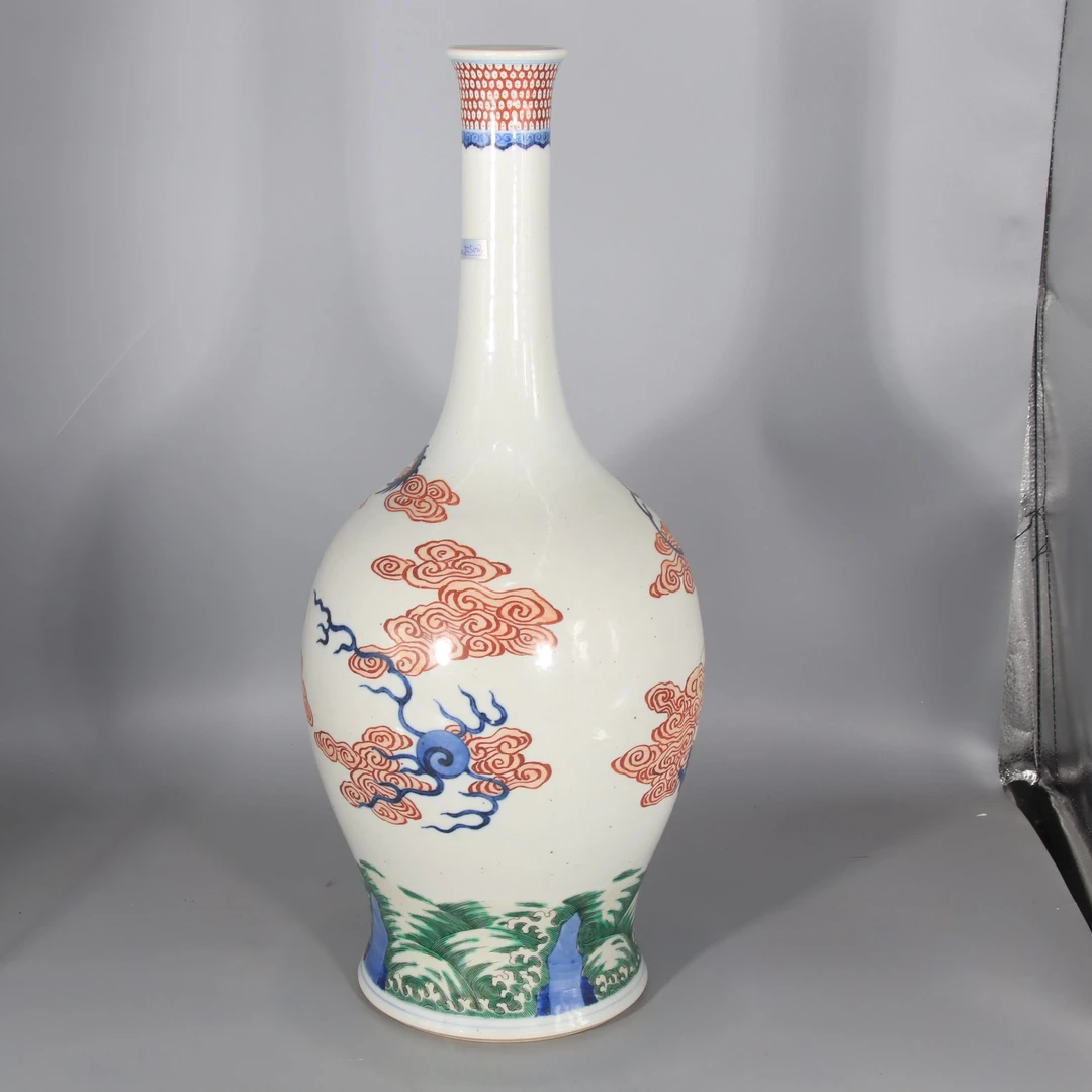 2505-003 青花五彩鱼化龙纹长颈瓶