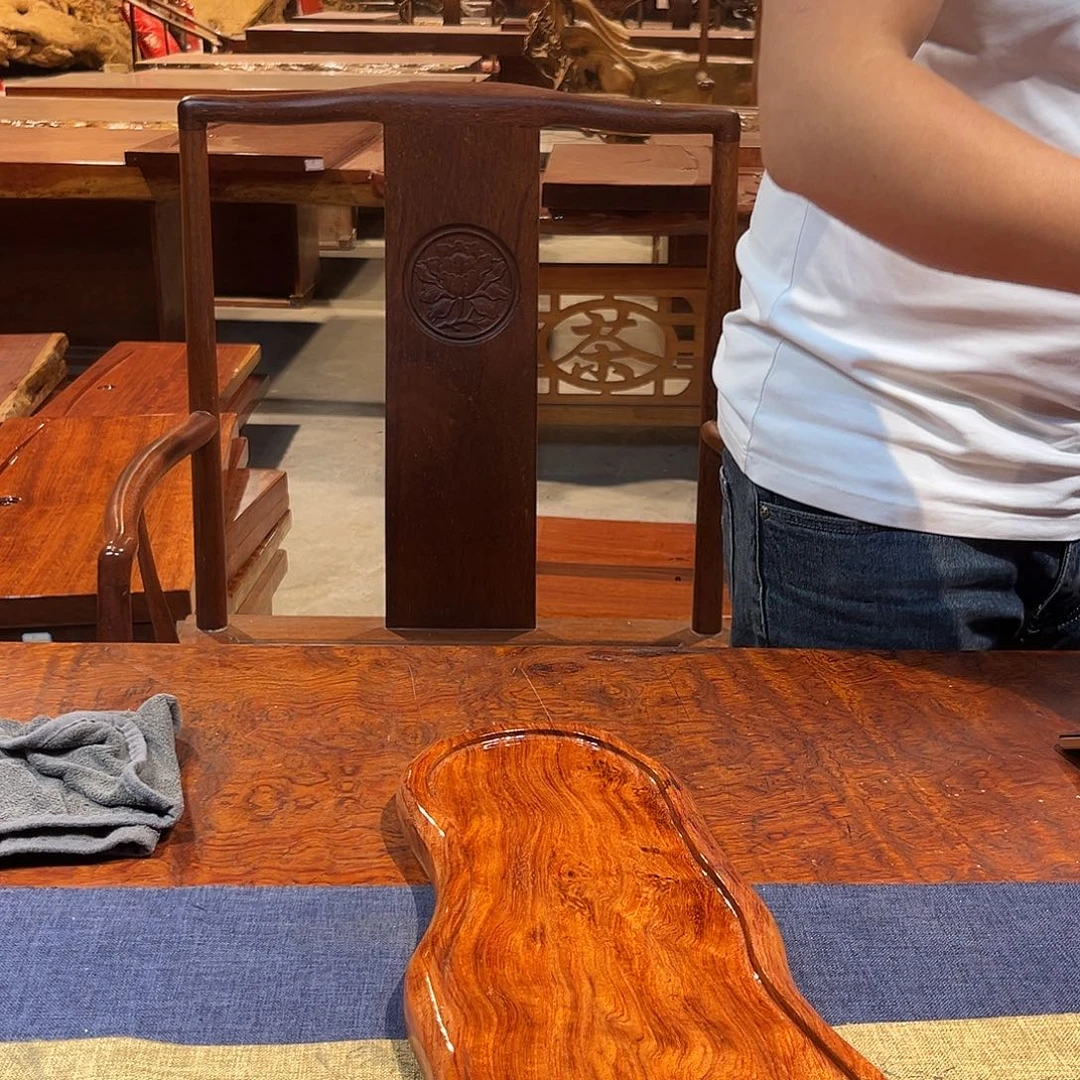 玉木（非红木类）巴花学名古夷苏木