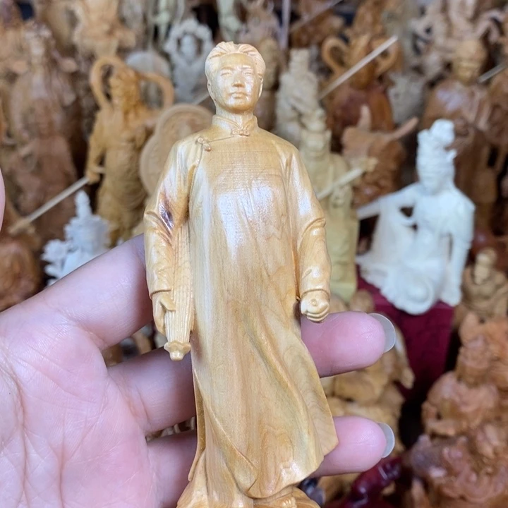 木微瑕崖柏12伟人年轻
