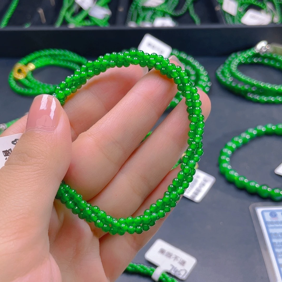 翡翠未镶嵌颈饰