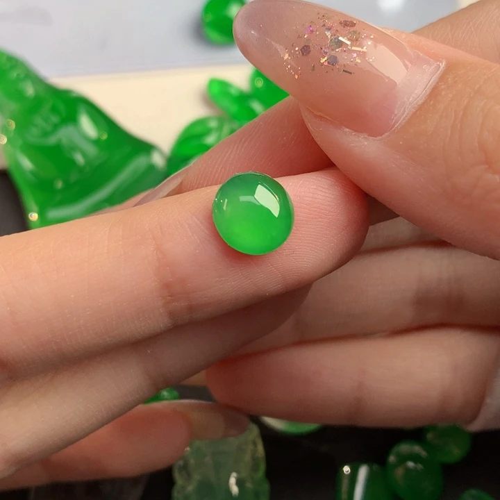 裸石翡翠8.4/3.2/8.2