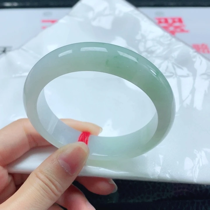 翡翠手镯未镶嵌翡翠手镯53