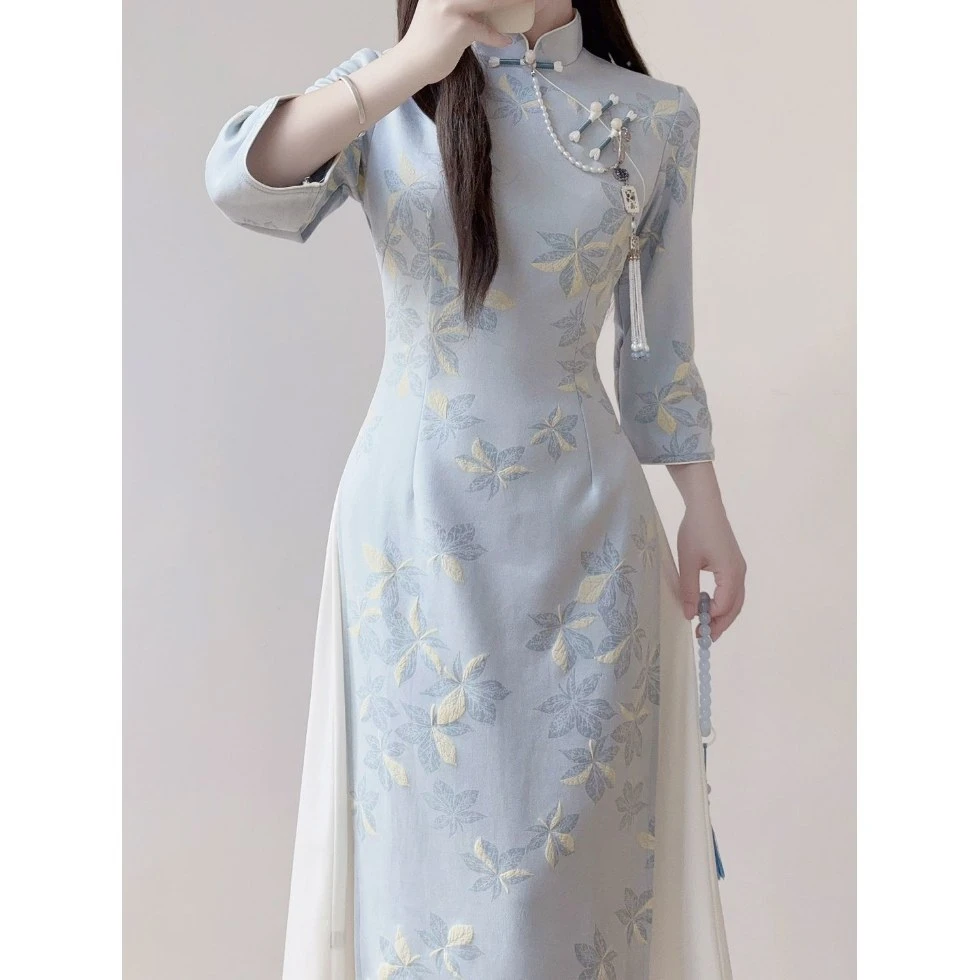 2025早秋新款国风文艺复古高端改良显瘦成人女性蓝色杏色长袖印花