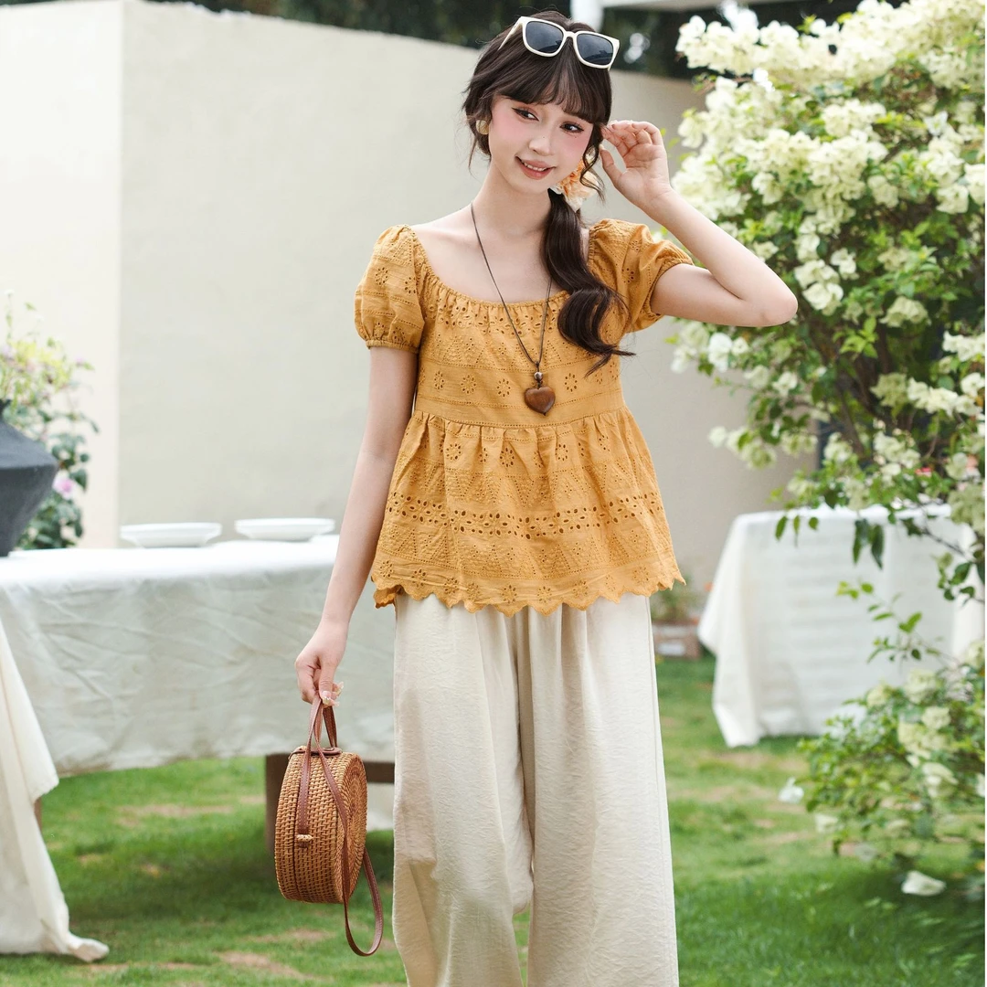 慕兔法式复古镂空短袖衬衫搭配宽松阔腿长裤两件套女2025夏季新款